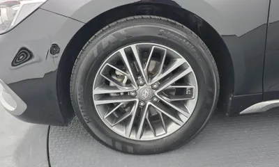 Hyundai Grandeur 2017, 117622 км, за 9184.01 USD