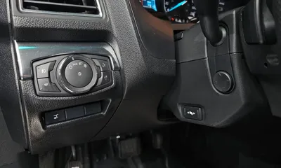 Ford Explorer 2016, 91260 км, за 8923.86 USD - фото 16