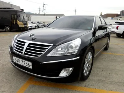 Hyundai Equus 2012, 285346 км, за 2225.29 USD