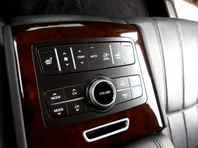 Hyundai Equus 2012, 285346 км, за 2225.29 USD - фото 16