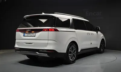 Kia Canival 2023, 36620 км, за 18708.15 USD
