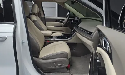Kia Canival 2023, 36620 км, за 18566.79 USD - фото 11
