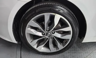 Kia K5 2015, 177536 км, за 3900.41 USD