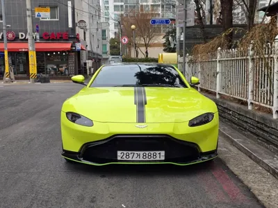 Astonmartin Vantage 2019, 73000 км, за 60391.23 USD