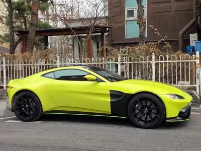 Astonmartin Vantage 2019, 73000 км, за 60391.23 USD