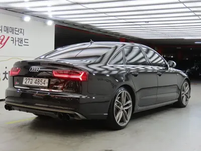 Audi S6 2013, 126817 км, за 9915.4 USD
