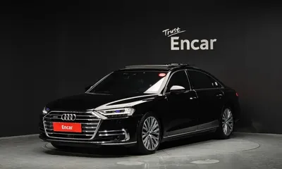 Audi A8 · 2021 год