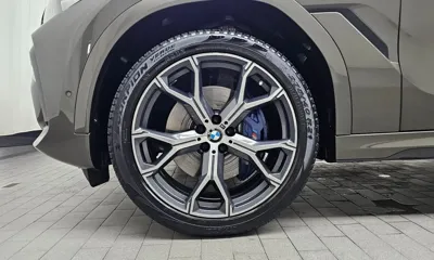 BMW X6 2021, 42670 км, за 40918.59 USD