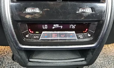BMW X6 2021, 42670 км, за 40889.28 USD - фото 31
