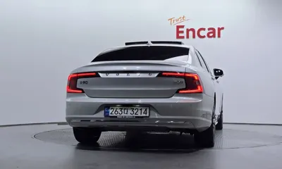 Volvo S90 2021, 58590 км, за 20186.23 USD