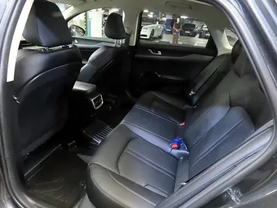 Kia K5 2026, 10634 км, за 14195.48 USD - фото 11
