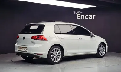 Volkswagen Golf 2015, 170061 км, за 4891.6 USD