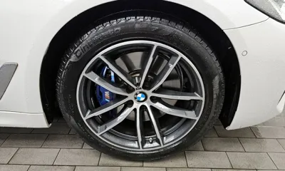 BMW 5-Series 2023, 57870 км, за 27483.42 USD