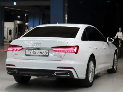 Audi A6 2020, 25575 км, за 23334.23 USD