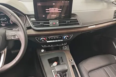 Audi Q5L 2023, 26900 км, за 34217 USD - фото 16