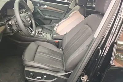 Audi Q5L 2023, 26900 км, за 34217 USD - фото 18