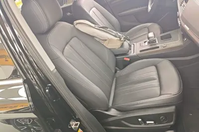 Audi Q5L 2023, 26900 км, за 34217 USD - фото 20