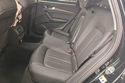 Audi Q5L 2023, 26900 км, за 34217 USD - фото 21