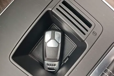 Audi Q5L 2023, 26900 км, за 34217 USD - фото 24