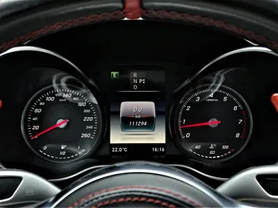 Mercedes-Benz C-Class 2017, 111294 км, за 16279.21 USD - фото 10