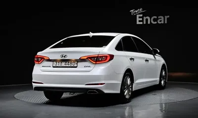 Hyundai Sonata 2017, 163225 км, за 5057.8 USD