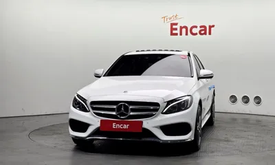 Mercedes-Benz C-Class 2018, 65723 км, за 13062.89 USD