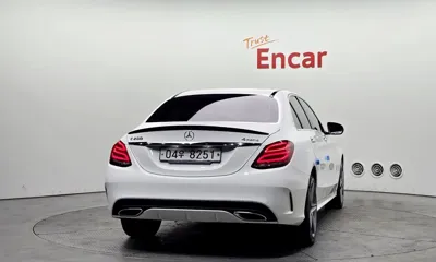 Mercedes-Benz C-Class 2018, 65723 км, за 13062.89 USD