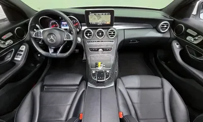 Mercedes-Benz C-Class 2018, 65723 км, за 12958.25 USD - фото 7