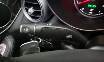 Mercedes-Benz C-Class 2018, 65723 км, за 12958.25 USD - фото 27