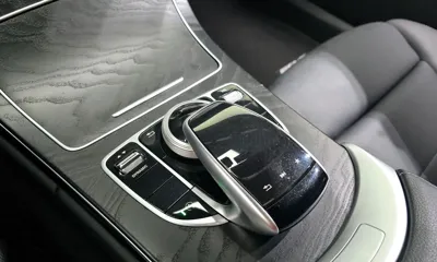 Mercedes-Benz C-Class 2018, 65723 км, за 12958.25 USD - фото 30