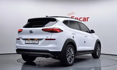 Hyundai Tucson 2019, 32529 км, за 10769.74 USD