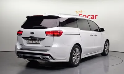 Kia Canival 2018, 94461 км, за 10831.04 USD