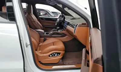 Porsche Cayenne 2020, 29871 км, за 53198.88 USD - фото 11