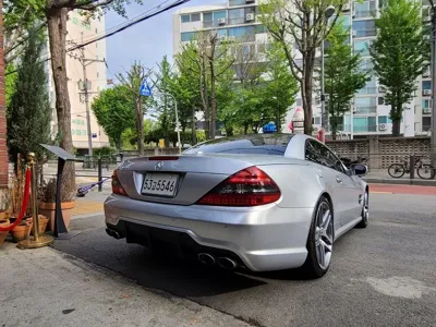 Mercedes-Benz SL-Class 2009, 93359 км, за 30852.04 USD