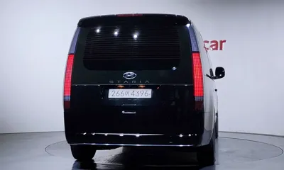 Hyundai Staria 2023, 57075 км, за 17239.15 USD