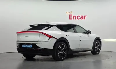 Kia EV6 2023, 45817 км, за 23959.56 USD