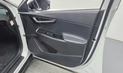 Kia EV6 2023, 45817 км, за 23959.56 USD - фото 24