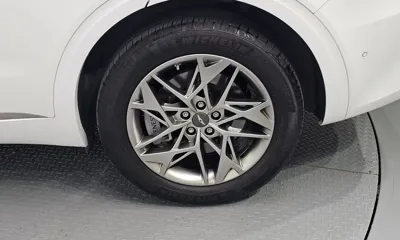 Genesis GV70 2023, 41492 км, за 28357.62 USD - фото 21
