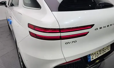 Genesis GV70 2023, 41492 км, за 28357.62 USD - фото 23