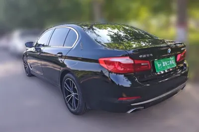 BMW 5 Series 2018, 133500 км, за 19109 USD