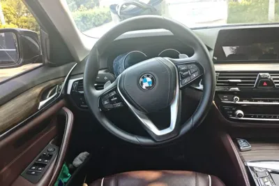 BMW 5 Series 2018, 133500 км, за 19109 USD - фото 10