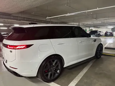 Land Rover Range Rover Sport 2023, 28560 км, за 33907.55 USD