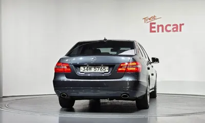 Mercedes-Benz E-Class 2013, 145091 км, за 2862.35 USD