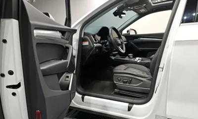 Audi Q5 2021, 38353 км, за 24664.57 USD - фото 10
