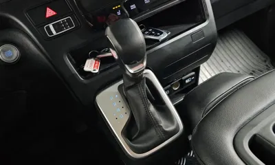 Hyundai Staria 2022, 58066 км, за 17321.08 USD - фото 9