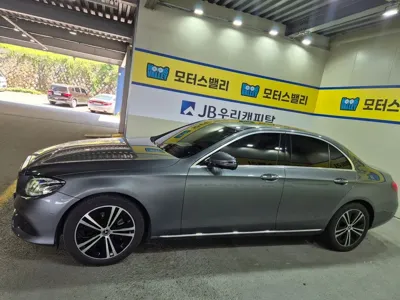 Mercedes-Benz E-Class 2020, 48000 км, за 18379.94 USD - фото 8