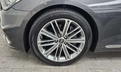 Genesis G80 2019, 95597 км, за 11376.19 USD