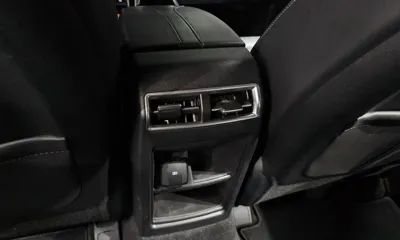 KG_Mobility_Ssangyong Torres 2023, 33445 км, за 13875.12 USD - фото 19