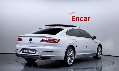 Volkswagen Arteon 2022, 119276 км, за 15231.78 USD