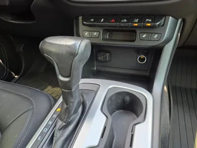 ChevroletGMDaewoo Colorado 2020, 76047 км, за 12030.68 USD - фото 9